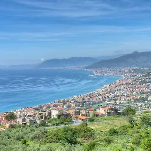 Crosa Tra Le Nuvole Casa vacanze Borgio Verezzi